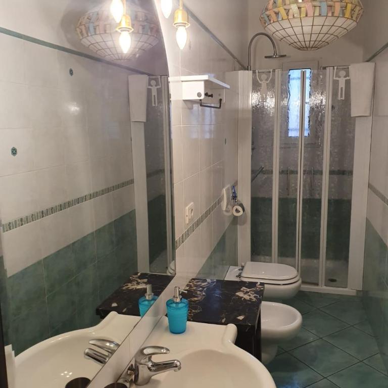 Liluna - Triple Room with Private Bathroom - 5