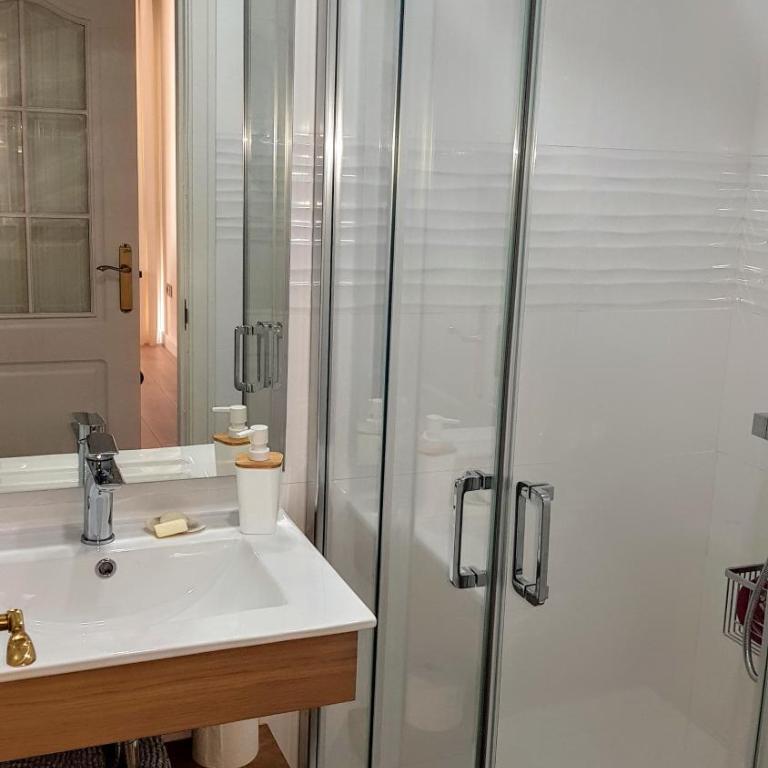 IMPRESIONANTE PRIMERA LÍNEA DE PLAYA, BAJONDILLO BEACH - Two-Bedroom Apartment - 23