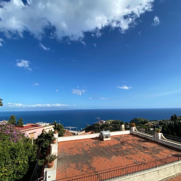 CASA DORA With Garden,Sea View + Parking - Casa con 3 Camere da Letto - 11