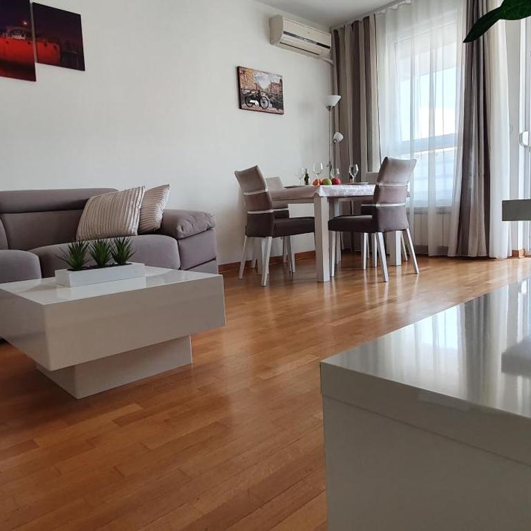 Royal apartment Belvill - Two-Bedroom Apartment - 6