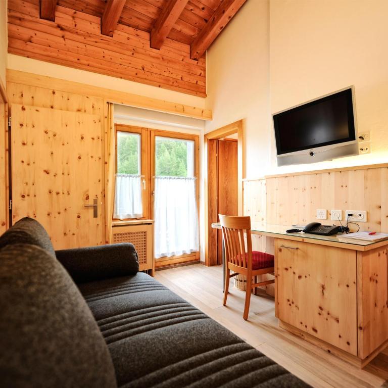 Alpin Sporthotel Bündnerhof - Suite Arven - 1