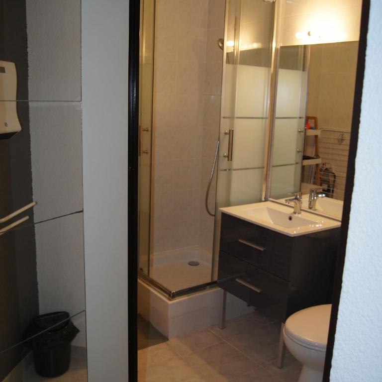 Lara 3 - T2 Loggia Piscine 2 lits doubles Parking Près du centre-port et île Loisirs - Appartement 1 Chambre - 13