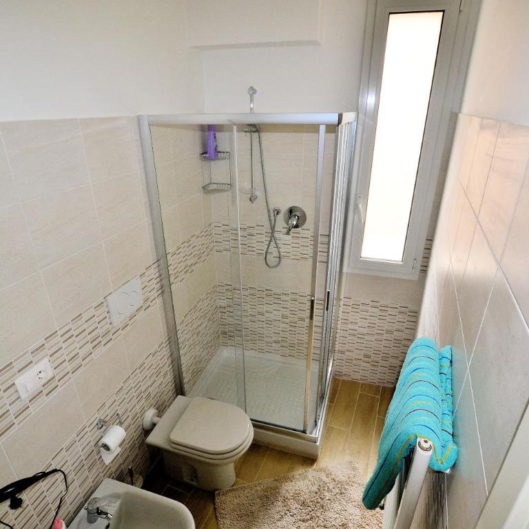 Affittacamere Lidiya - Camera Matrimoniale con Bagno Privato - 6