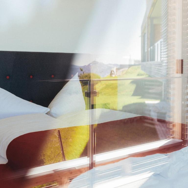 Alpinhotel Pacheiner - Doppel-/Zweibettzimmer mit Bergblick - 2