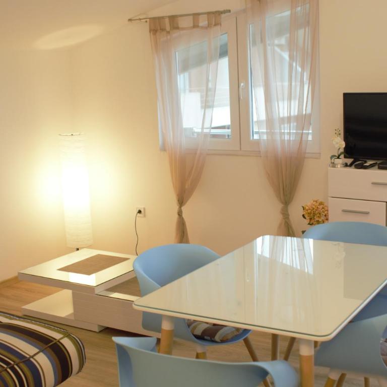 Vasic Apartments - Apartment with Sea View - 10