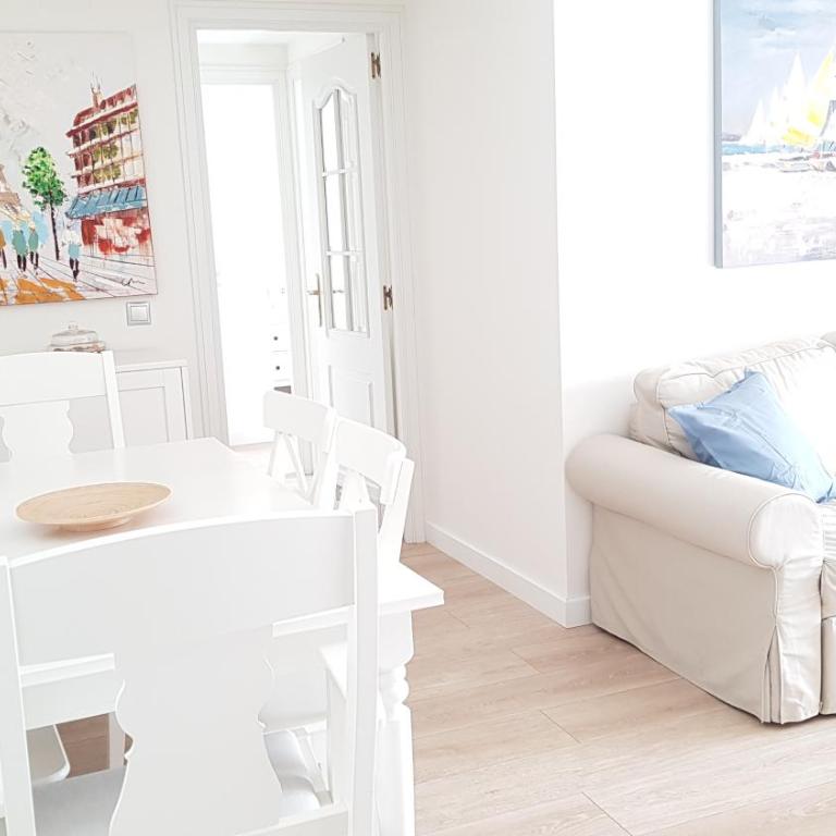 IMPRESIONANTE PRIMERA LÍNEA DE PLAYA, BAJONDILLO BEACH - Two-Bedroom Apartment - 11