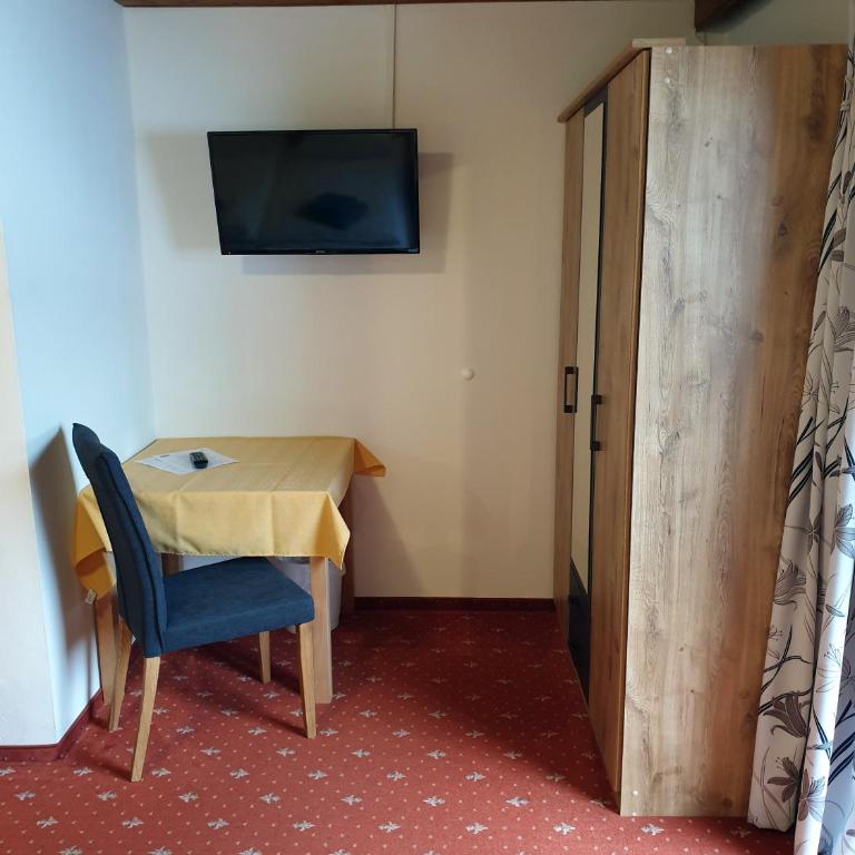 Landgasthof Hotel Zehenthof - Doppelzimmer mit Bergblick - 13