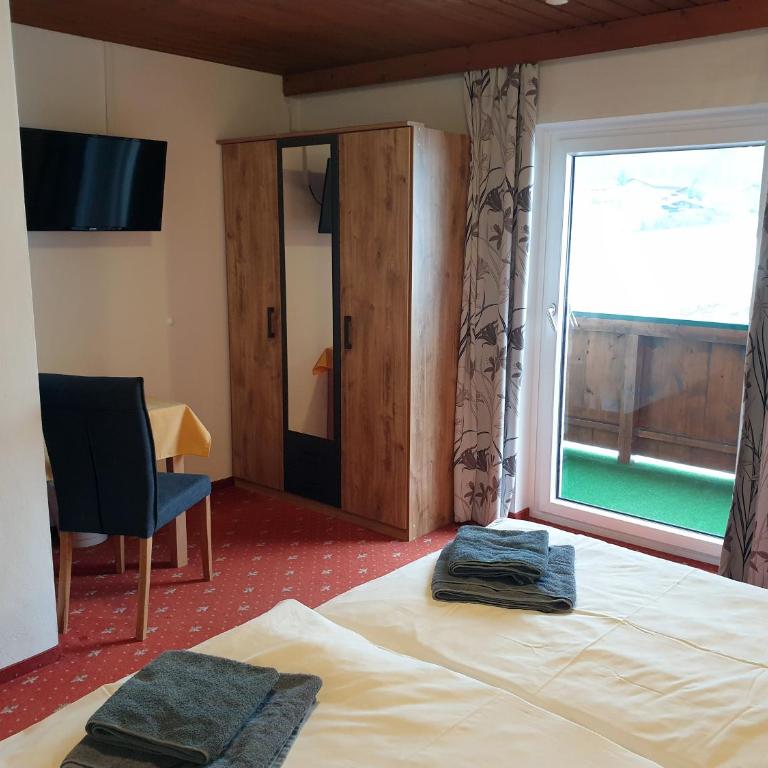 Landgasthof Hotel Zehenthof - Doppelzimmer mit Bergblick - 14