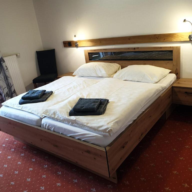 Landgasthof Hotel Zehenthof - Doppelzimmer mit Bergblick - 15