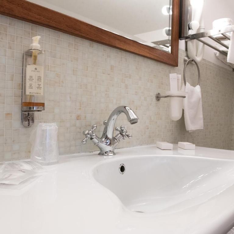 Villa Alba Boutique Hotel - Suite con 2 Camere da Letto (5 Adulti) - 1