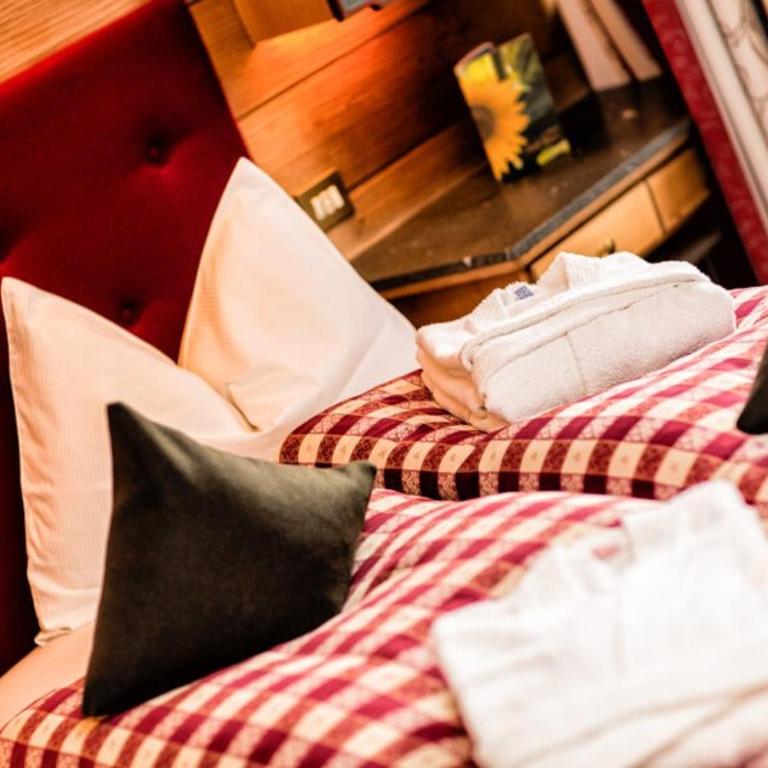 Solaia Hotel & Guesthouse - Camera Matrimoniale con Balcone - 3