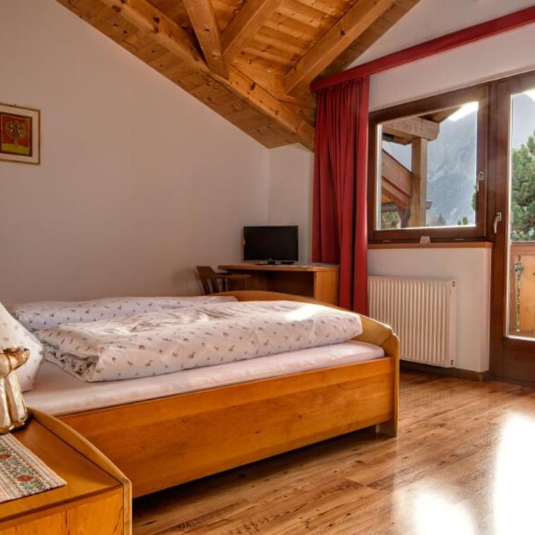 Solaia Hotel & Guesthouse - Camera Quadrupla con Balcone - 1