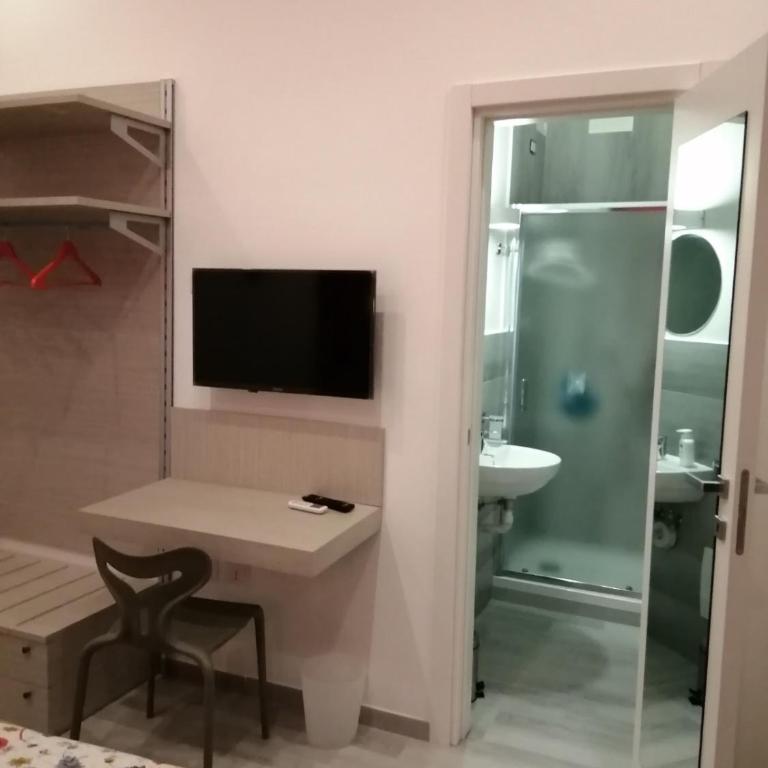 The Luxury Erica's Apartment - Two-Bedroom Apartment - 7