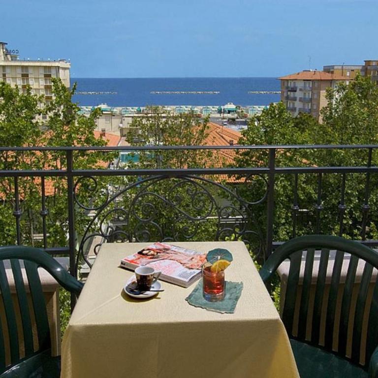 Hotel Savoia - Camera Tripla Comfort - 3