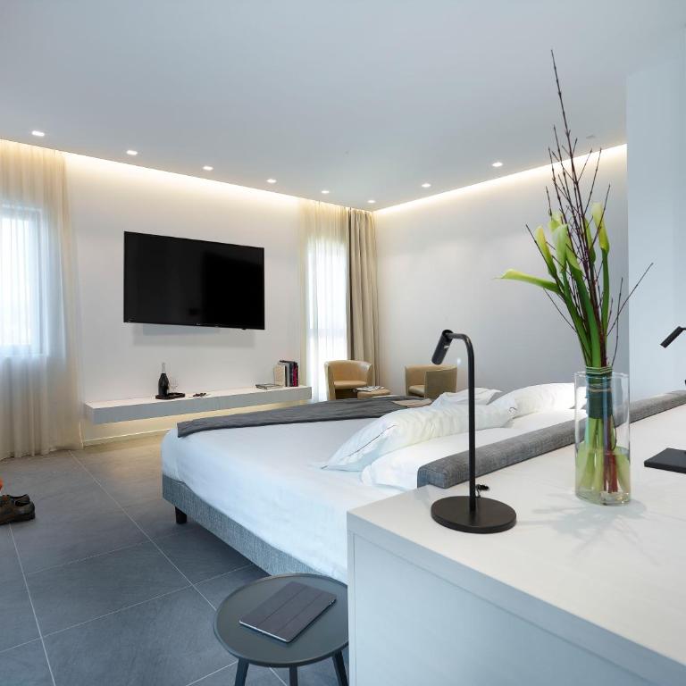 Boutique Hotel Touring - Junior Suite - 1
