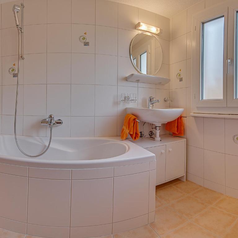 Anemone - Apartment mit 2 Schlafzimmern und Balkon 2 - 3