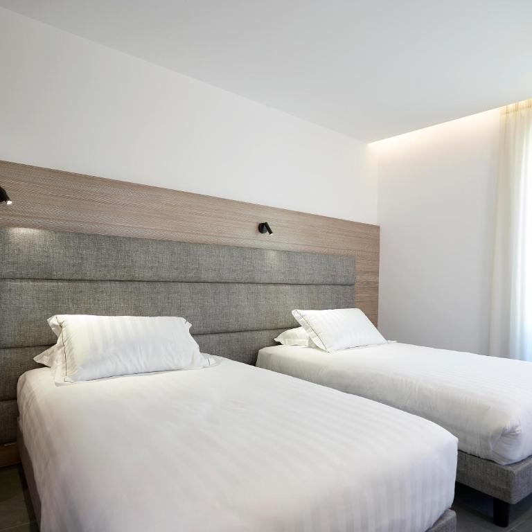 Boutique Hotel Touring - Camera Matrimoniale/Doppia con Letti Singoli - 3