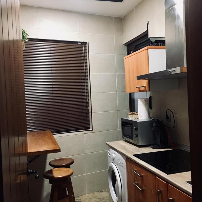 Avenida Reyes Católicos - Apartamento de 2 dormitorios - 18