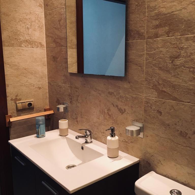 Avenida Reyes Católicos - Apartamento de 2 dormitorios - 10