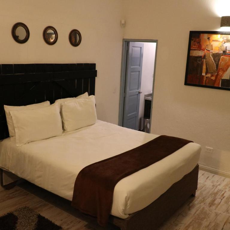 Casa Hotel Santa Helena Boutique - Habitación Doble Deluxe con cama supletoria - 6