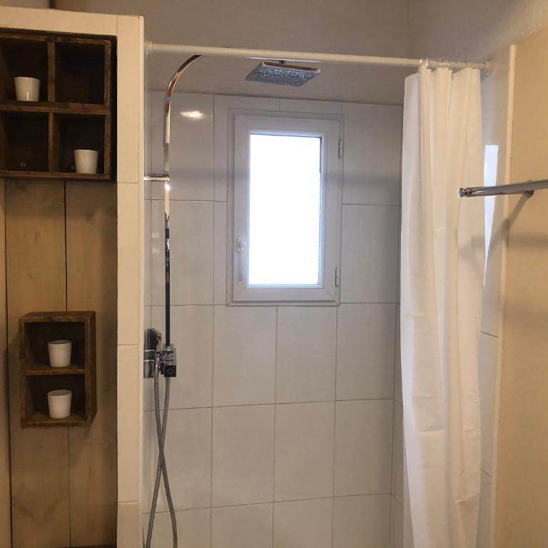 Duplex La Ciotat - superbe 85 m2 - 6 pers - 3 chambres - Climatisation - Vue mer et proche du vieux port La Ciotat - Apartment mit 3 Schlafzimmern - 9