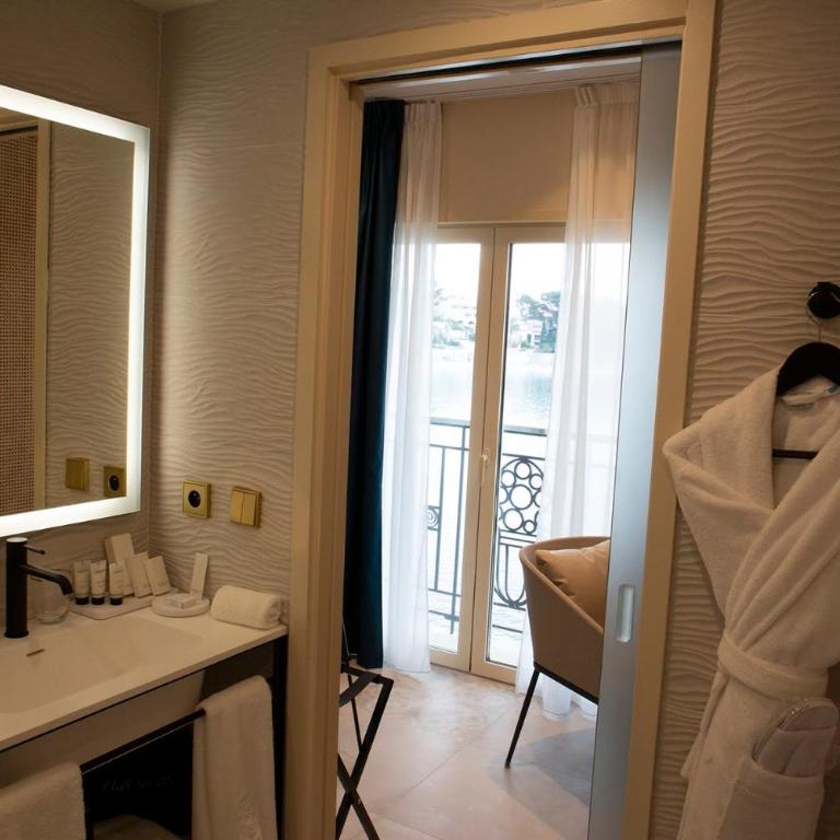 Splendid Hôtel & Spa - Chambre Lit King-Size avec Accès au Spa (sur Réservation) - Vue sur Mer - 3