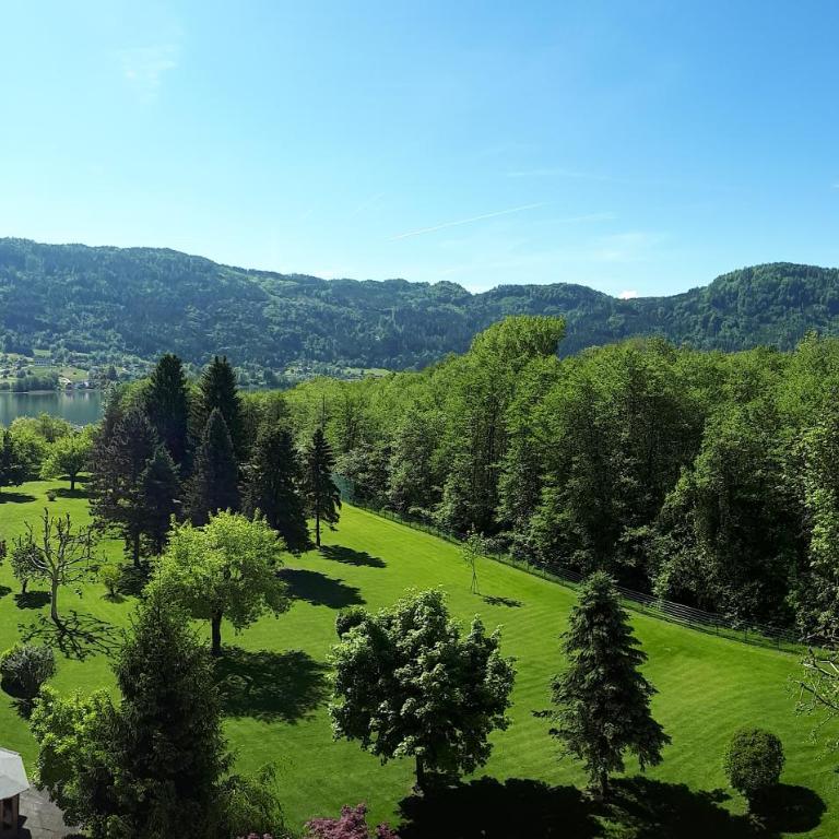 RUTH Haus KMB Seeblickappartement am Ossiacher See, Hallenbad, Skiarena Gerlitzen - Apartment mit 2 Schlafzimmern und Balkon - 18