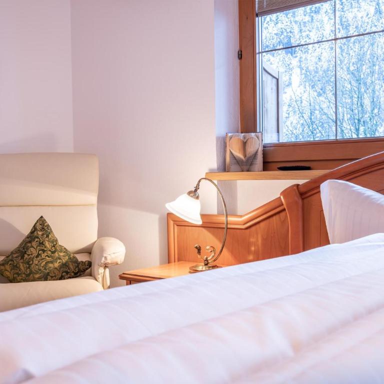 Landhaus Seiringer Apartments - Apartment mit 1 Schlafzimmer, Balkon und Bergblick - 6