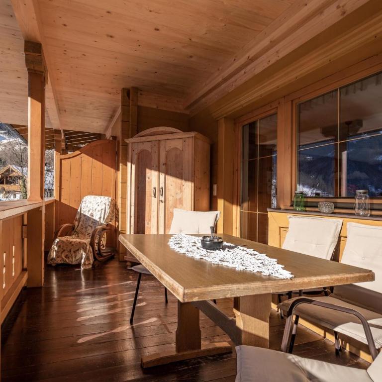 Landhaus Seiringer Apartments - Apartment mit 2 Schlafzimmern und Bergblick - 13
