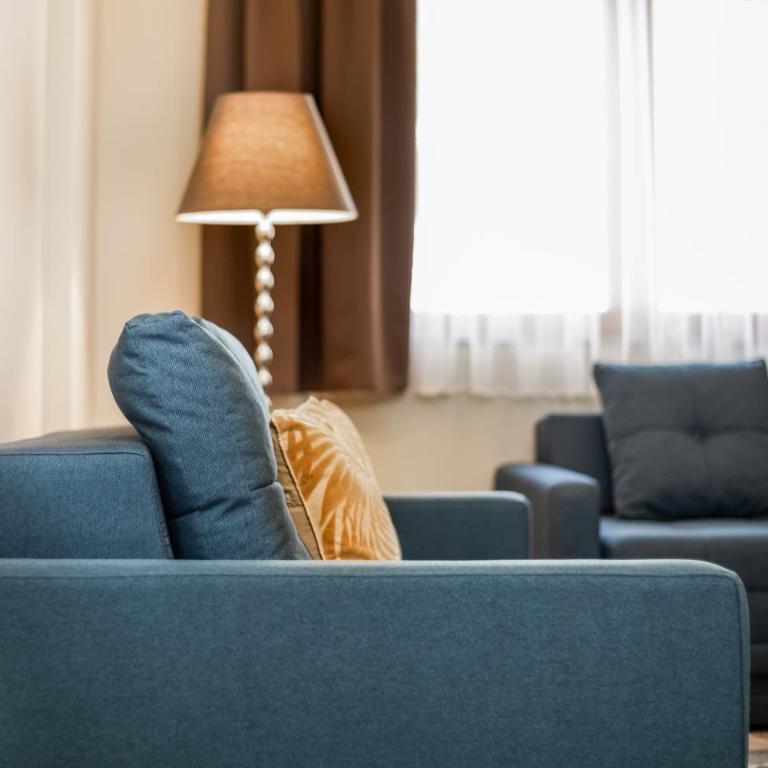Sky Cabin Apartments - FREE GARAGE - One-Bedroom Apartment - 17