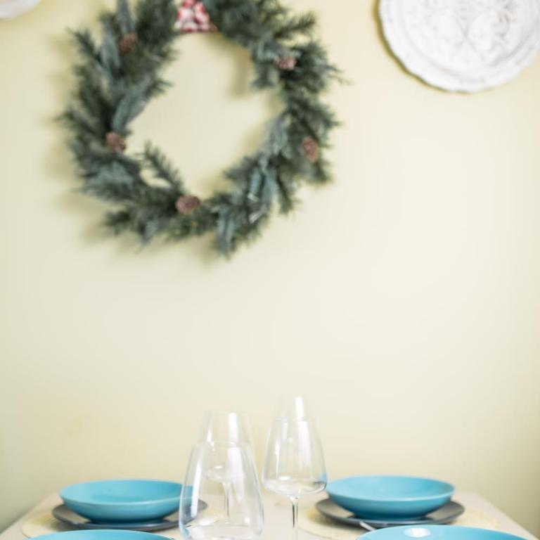 Sky Cabin Apartments - FREE GARAGE - Studio with Mountain View - 14