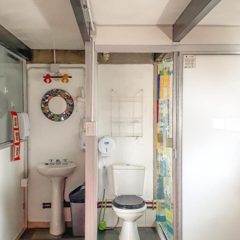 Hostel Casa de artistas Multiespacio Tanti - Cama en habitación compartida mixta de 8 camas - 11