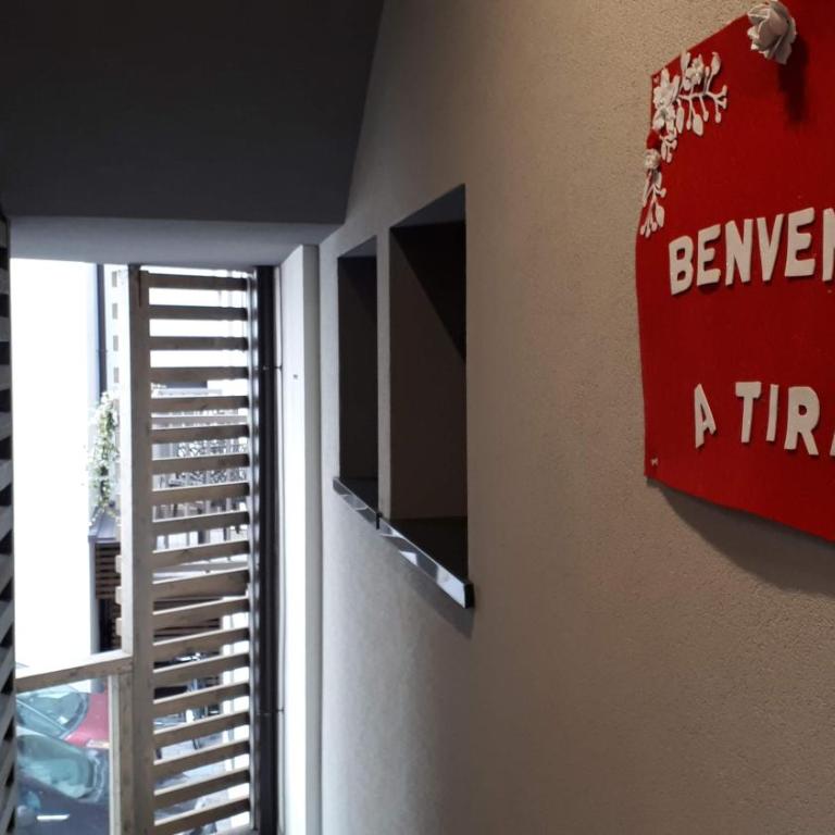 Hotel Bed & Rooms , Corte Rossa -1 Min Walk To Bernina Express - Camera Deluxe - 4