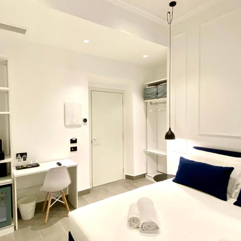 THE ONE - SUN 'n SEA ROOMS - Deluxe Double Room - 8