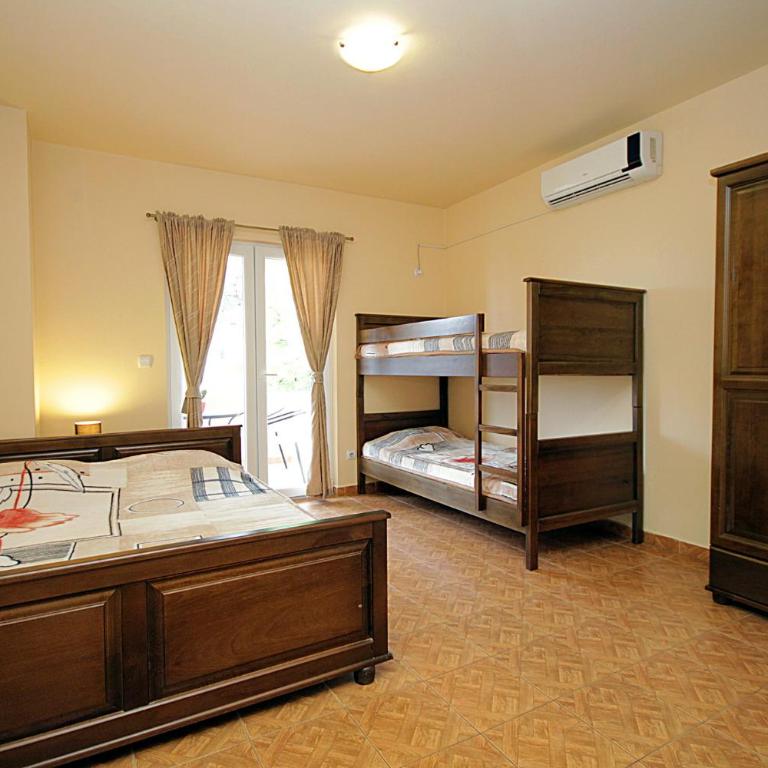 Villa Jupok - Studio with Balcony and Sea View (4 Adults) - 7