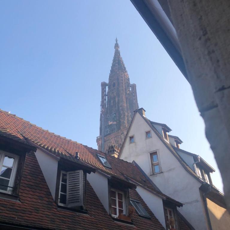 Carpe Diem Home - Two-Bedroom Apartment La Cathédrale - Second Floor - 9