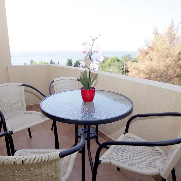 Villa Jupok - Studio with Balcony and Sea View (4 Adults) - 3