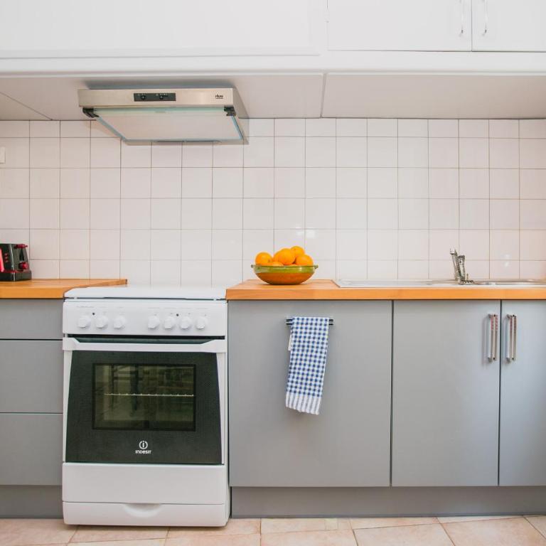 Regina's Banyuls - Spatious apartment next to the beach - Two-Bedroom Apartment - 11