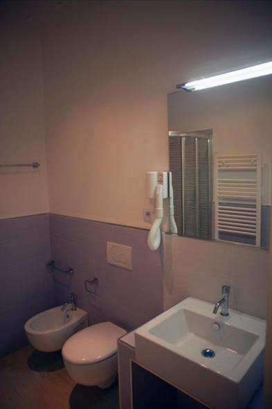 B&B Palazzo Belvedere - Camera Matrimoniale Deluxe con 1 Letto Supplementare - 3