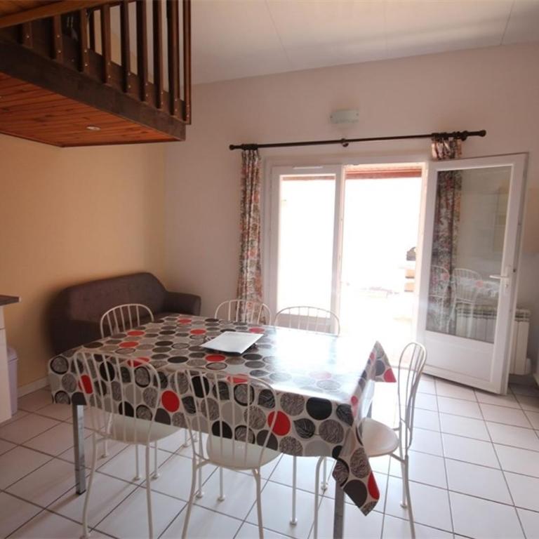 villa 5 couchages terrasse ombragée parking dans résidence sécurisée avec piscine commune à 400m de la mer LRJP65 - Maison 2 Chambres - 10