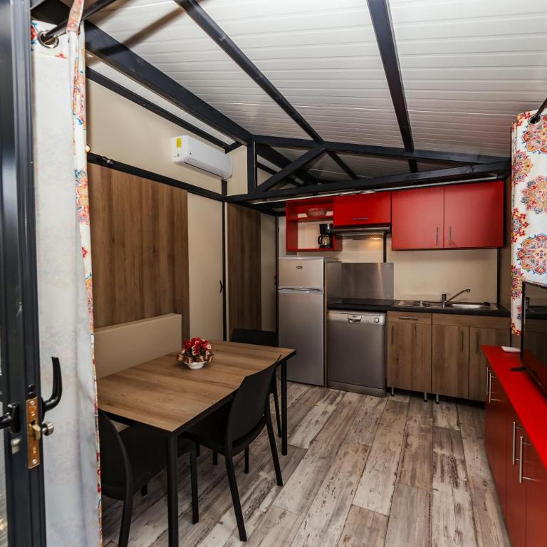 Oasi Camping - Bungalow con 2 Camere da Letto - 6
