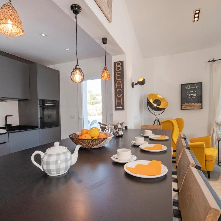 Sara 10 - free WIFI, chill-out, private pool, private tennis court - by Holiday Rentals Villamar - Villa - 10