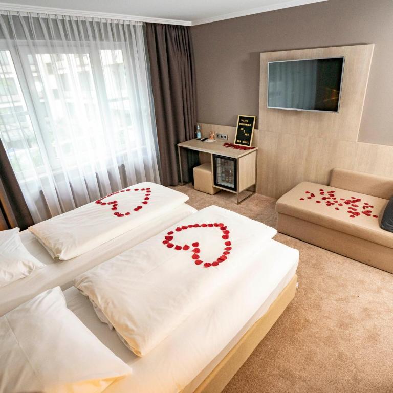 AWA Hotel - Deluxe Doppel-/Zweibettzimmer - 8