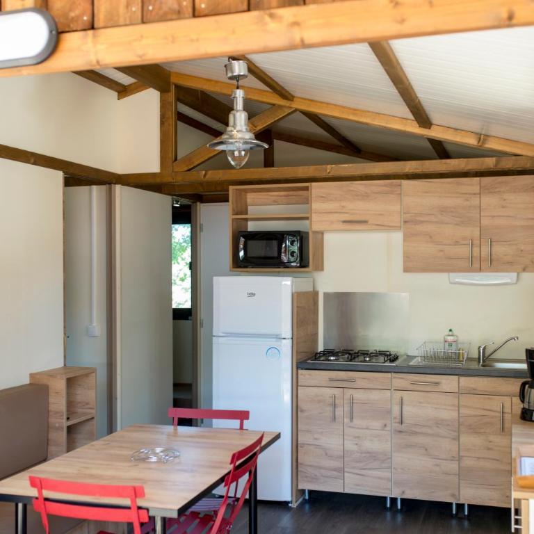 Huttopia Lac d'Aiguebelette - Chalet 2 Chambres - 2
