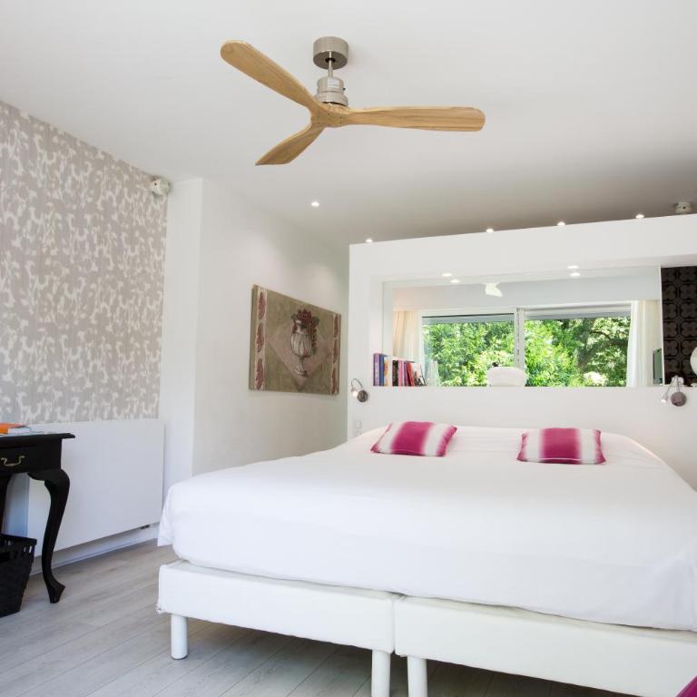Château du Clair de Lune - Boutique Luxury Hotel - Chambre Familiale Supérieure Pavillon - 2