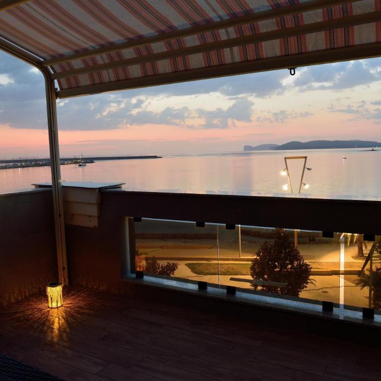 Luxury Garibaldi - Appartamento con Vista Mare - 10