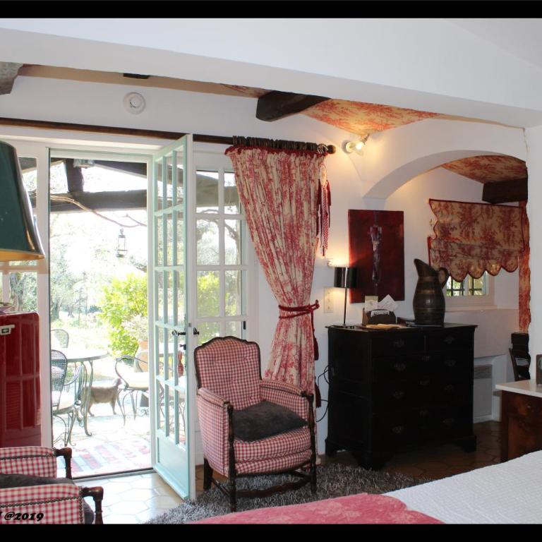 domaine des tilleuls d'or - Chambre Double avec Terrasse - 6