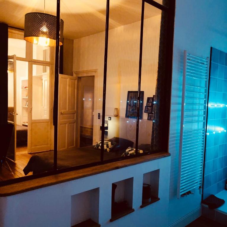 Le 3 fuscien - Chambre Familiale avec Baignoire - 1