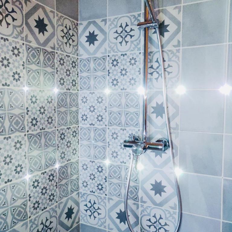 Le 3 fuscien - Chambre Familiale avec Baignoire - 3