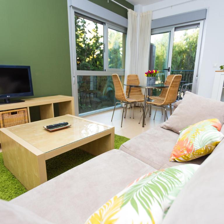 Apartamentos El Palmeral de Madaria - Family Apartment with terrace (4 Adults + 2 Children) - 1